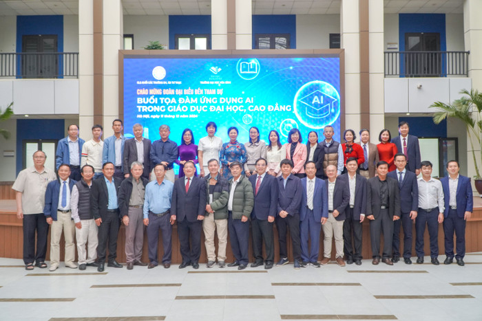 Các đại biểu chụp ảnh lưu niệm. Ảnh 17.JPG