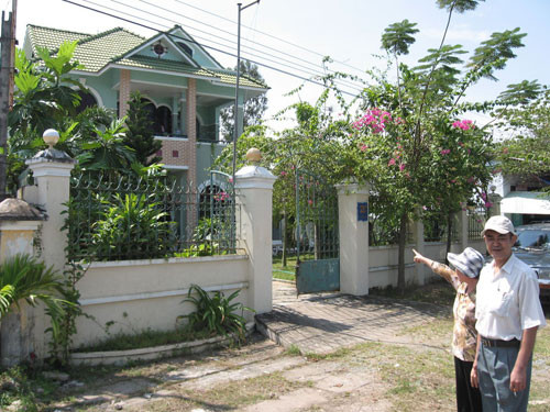 Vụ Phó GĐ Sở đánh cờ bạc tỉ: Lộ diện “quan” tham ảnh 1 Vụ Phó GĐ Sở đánh cờ bạc tỉ: Lộ diện “quan” tham ảnh 1