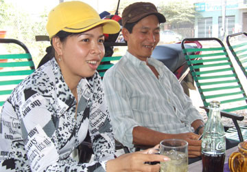 Gặp người bán vé số tử tế trả lô độc đắc 6 tỷ ảnh 1