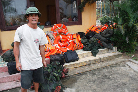 Ông Nguyễn Cường - người cứu sống được 9 người trong số những người gặp nạn Ông Nguyễn Cường - người cứu sống được 9 người trong số những người gặp nạn