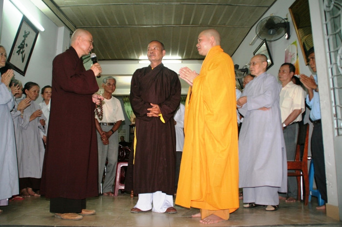 Ban trị sự GHPG Khánh Hòa căn dặn trước lúc Đại đức lên đường