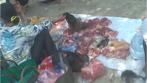 Bữa cơm thịt ôi của công nhân KCN, Tin tức trong ngày, thit oi, bua com cong nhan, cong nhan, cong nhan kcn thang long, thit lon e, thit thoi, bao, tin tuc, tin hot, tin hay