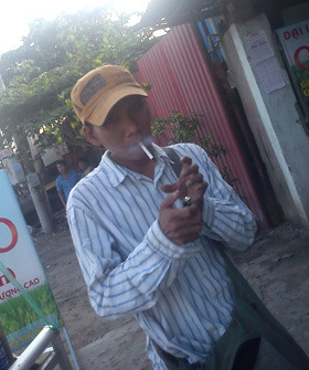 Toàn cảnh quy trình móc túi trên xe buýt, Tin tức trong ngày, moc tui tren xe buyt, moc tui, trom cap, hai ngon, rach mat, xe buyt, bao, tin tuc, tin hot, tin hay