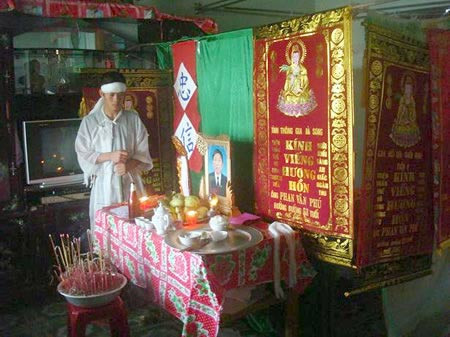 Bố cầm đầu dẫn 3 con chém chết người ảnh 4 Bố cầm đầu dẫn 3 con chém chết người, An ninh - Hình sự, giet nguoi, trong an, vu an, an mang, tin hinh su, bao cong an, bao an ninh, bao hinh su, bao