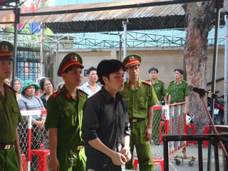 Nguyễn Hữu Tú Nguyễn Hữu Tú