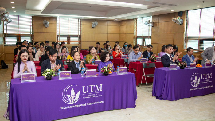 Quang cảnh buổi lễ. 489956297_1771847550305376_7290644764825453288_n (1).jpg