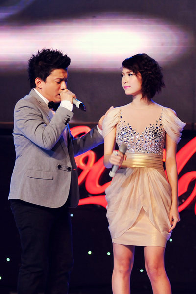 Minh Hằng từng rất xinh đẹp và gợi cảm trên sân khấu ca nhạc cùng kiểu váy này. Xem thêm: "Lộ hàng" vì váy ren xuyên thấu/ Sao Việt và những chiếc váy ren biết nói/ Khi sao Việt quá phản cảm với đồ ren/ Váy ren xuyên thấu: chiêu khoe hàng mới của Sao/ Nhìn lại thời trang "nude" của Sao Việt một năm qua Minh Hằng từng rất xinh đẹp và gợi cảm trên sân khấu ca nhạc cùng kiểu váy này. Xem thêm: "Lộ hàng" vì váy ren xuyên thấu/ Sao Việt và những chiếc váy ren biết nói/ Khi sao Việt quá phản cảm với đồ ren/ Váy ren xuyên thấu: chiêu khoe hàng mới của Sao/ Nhìn lại thời trang "nude" của Sao Việt một năm qua