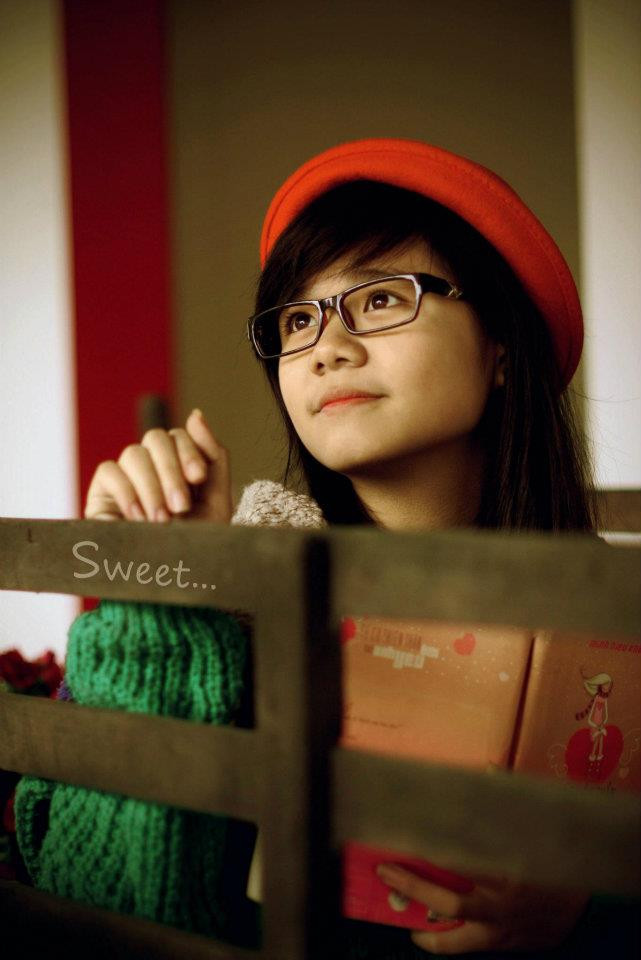 Với lát cắt của khuôn hình này, có thể hiểu vì sao cô bé này có nick name là "Cô bé mắt tròn". Với lát cắt của khuôn hình này, có thể hiểu vì sao cô bé này có nick name là "Cô bé mắt tròn".