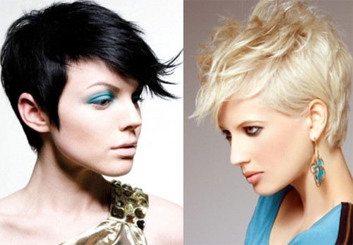 Tóc mái lệch đánh rối đầy nữ tính. Tóc mái lệch đánh rối đầy nữ tính.