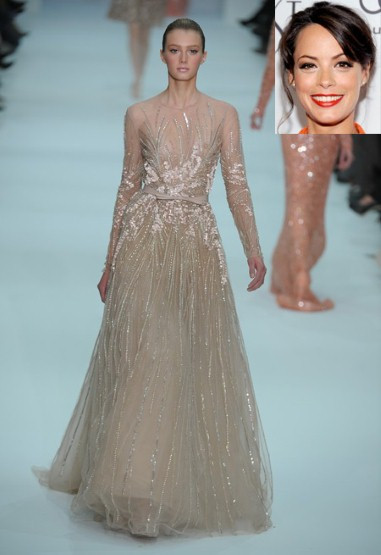 Nếu đã xem ‘The Artist’ (Nghệ sĩ) thì bạn sẽ hiểu tại sao Bejo được đề cử giải Nữ diễn viên phụ xuất sắc nhất, sự biểu diễn tuyệt vời của cô ấy sẽ được tỏa sáng cùng với chiếc váy Elie Saab. Nếu đã xem ‘The Artist’ (Nghệ sĩ) thì bạn sẽ hiểu tại sao Bejo được đề cử giải Nữ diễn viên phụ xuất sắc nhất, sự biểu diễn tuyệt vời của cô ấy sẽ được tỏa sáng cùng với chiếc váy Elie Saab.