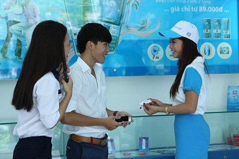 Khách hàng của VinaPhone được mua iPhone 5S với giá rẻ hơn so với thị trường. Khách hàng của VinaPhone được mua iPhone 5S với giá rẻ hơn so với thị trường.