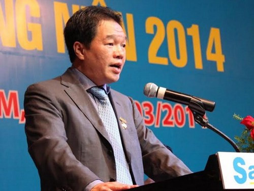Tân chủ tịch Sacombank Kiều Hữu Dũng. (Ảnh: Hà Huy Hiệp/Vietnam+) Tân chủ tịch Sacombank Kiều Hữu Dũng. (Ảnh: Hà Huy Hiệp/Vietnam+)