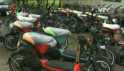 Số xe đạp điện bị thu giữ ở công ty ôtô - xe máy Detech, Hưng Yên. (Ảnh cắt từ clip VTV) Số xe đạp điện bị thu giữ ở công ty ôtô - xe máy Detech, Hưng Yên. (Ảnh cắt từ clip VTV)