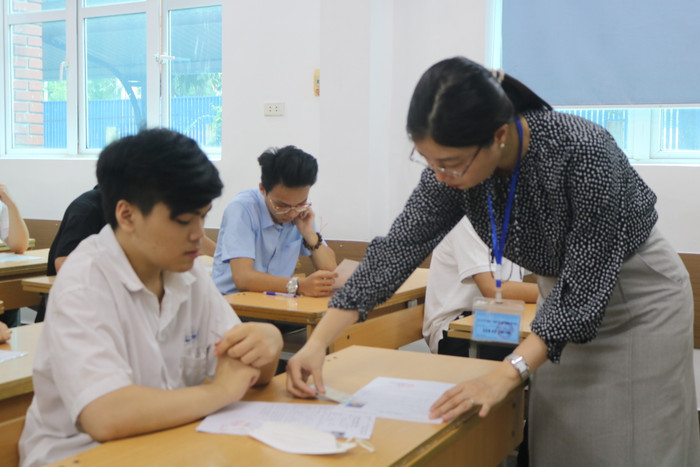 Từ năm 2025, học sinh thi trung học phổ thông với 4 môn thay vì 6 môn như trước. Ảnh minh họa: Doãn Nhàn. IMG_3530.JPG