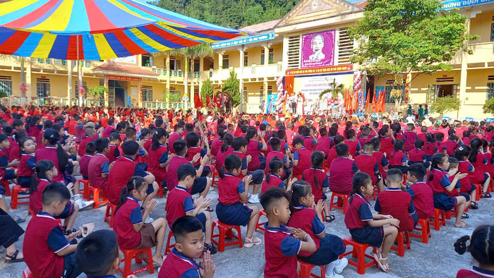 Học sinh Trường Tiểu học số 1 Phố Ràng (huyện Bảo Yên, tỉnh Lào Cai) tại lễ khai giảng năm học 2024-2025. Ảnh: NTCC. z5987664558561_61f037d87c0cf7c79e3f86aebf50a3a7.jpg