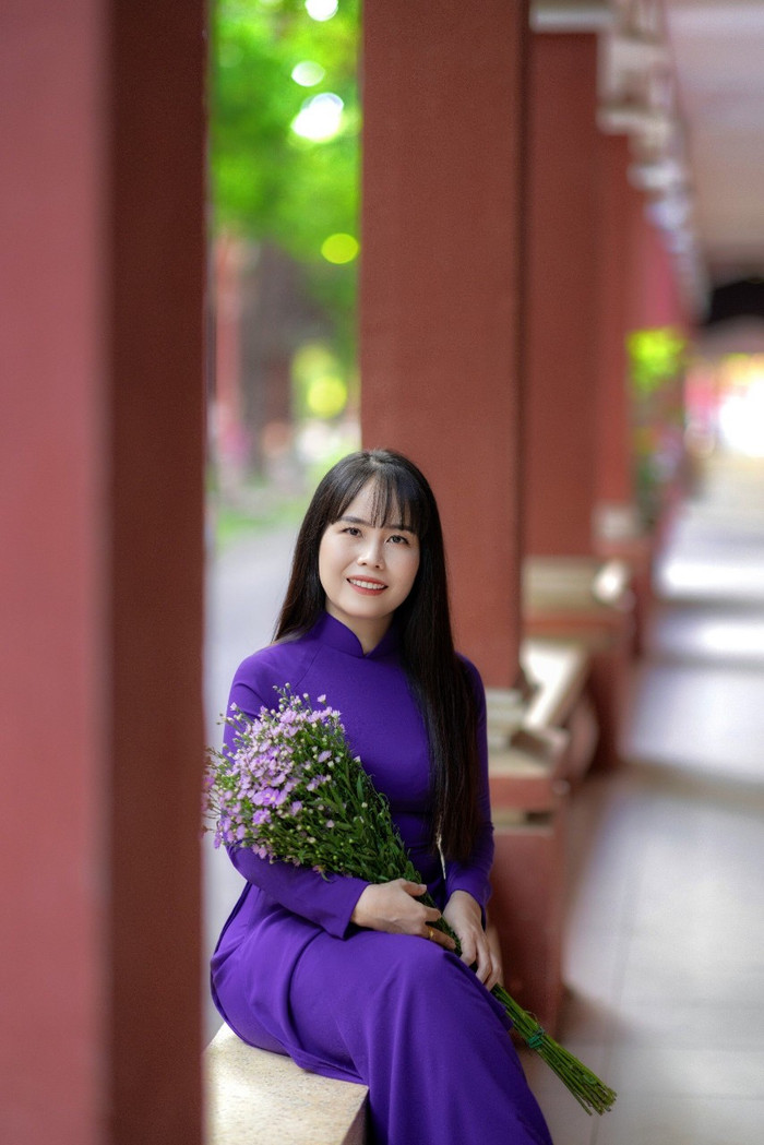 Cô Lê Thu Hà - Tổ phó Tổ Ngữ văn, Trường Trung học phổ thông Hùng Vương (Phú Thọ). Ảnh: NVCC. z5711533230256_4a2f8a8b04a3e7c213b55389ea855809.jpg