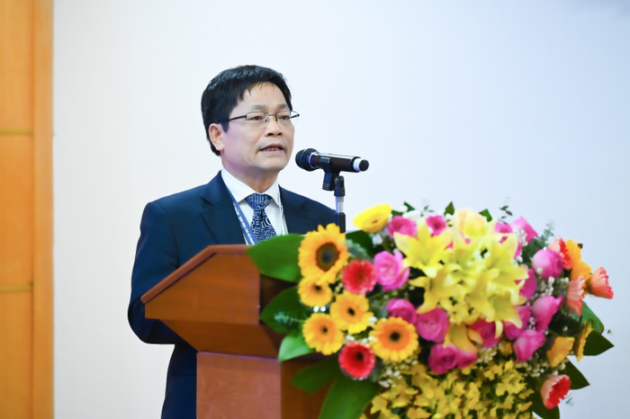Giáo sư, Tiến sĩ Nguyễn Thanh Thủy - Chủ tịch Hội đồng Giáo sư ngành Công nghệ thông tin, Chủ tịch Hội Tin học Việt Nam, Chủ tịch FISU Việt Nam phát biểu khai mạc tại hội thảo. Ảnh: BTC. DSC_7194.JPG