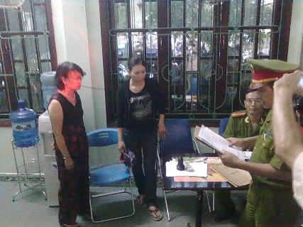 Cơ quan công an thi hành lệnh bắt Dương Thị Thúy Hà