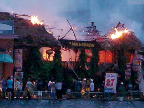 Cháy lớn tại trung tâm TP Hải Phòng ảnh 1