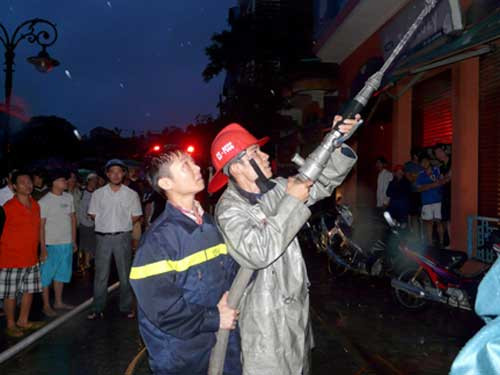 Cháy lớn tại trung tâm TP Hải Phòng ảnh 2