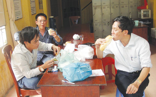 29 giờ giải cứu con tin 3 tháng tuổi ảnh 4