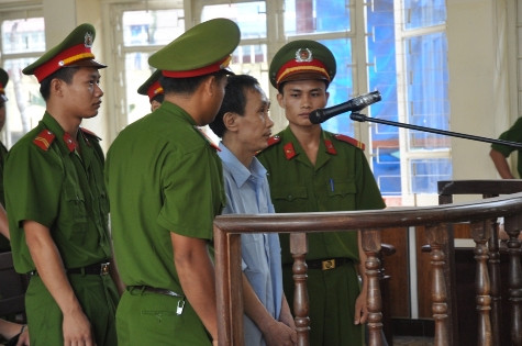 Bị cáo Hàn Đức Long tại phiên tòa Bị cáo Hàn Đức Long tại phiên tòa