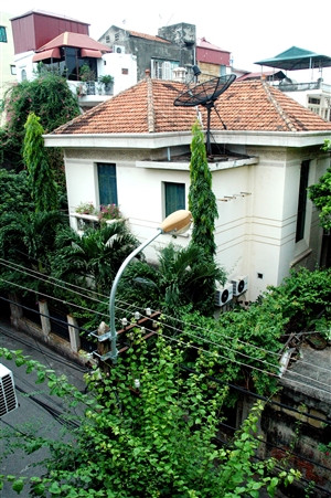 Biệt thự 12 Nguyễn Chế Nghĩa. Ảnh: Hồng Vĩnh.