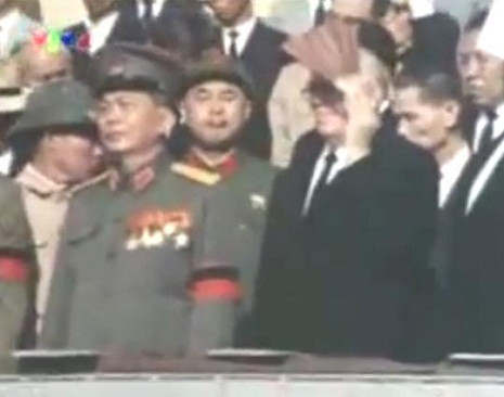 Đại tướng Võ Nguyên Giáp trong tang lễ Chủ tịch Hồ Chí Minh. Đại tướng Võ Nguyên Giáp trong tang lễ Chủ tịch Hồ Chí Minh.