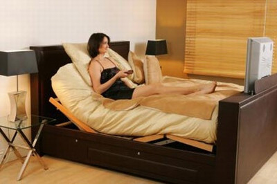 Trước khi ngủ mà bạn vẫn xem tivi, điều này có thể gây cản trở cho giấc ngủ ban đêm. Trước khi ngủ mà bạn vẫn xem tivi, điều này có thể gây cản trở cho giấc ngủ ban đêm.