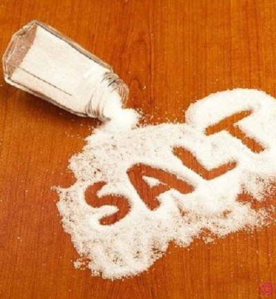 Trong bữa ăn hằng ngày, không nên dùng quá nhiều thực phẩm chứa nhiều muối như: dưa cà muối mặn, mắm tôm, cá mắm, thịt cá đóng hộp, thịt hun khói, thịt sấy khô, thịt muối, các loại thức ăn chế biến sẵn, các loại rau quả đóng hộp... Trong bữa ăn hằng ngày, không nên dùng quá nhiều thực phẩm chứa nhiều muối như: dưa cà muối mặn, mắm tôm, cá mắm, thịt cá đóng hộp, thịt hun khói, thịt sấy khô, thịt muối, các loại thức ăn chế biến sẵn, các loại rau quả đóng hộp...