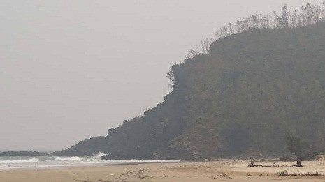 Trước khu mộ của Đại tướng là mũi Rồng. Trước khu mộ của Đại tướng là mũi Rồng.