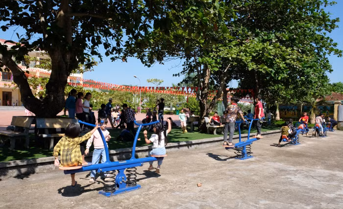 Đối với trẻ em người dân tộc thiểu số, trường học chính là ngôi nhà thứ hai "đẹp như mơ". (Ảnh: Phạm Linh)