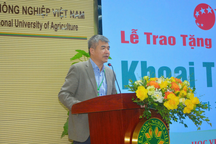 Giáo sư, Tiến sĩ Phạm Văn Cường - Phó Giám đốc Học viện Nông nghiệp Việt Nam phát biểu tại buổi lễ.