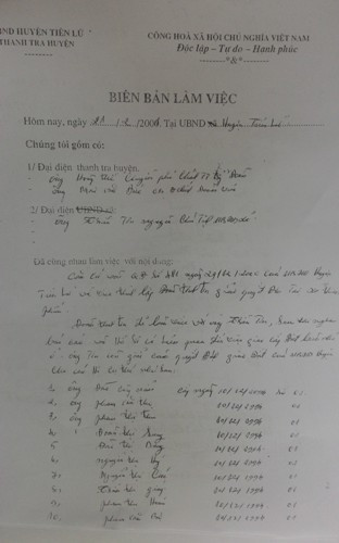 Đây là bằng chứng chính xác để chứng minh ông Tơn đã nộp tất cả các quyết định, tài liệu lại cho UBND xã Thiện Phiến... Đây là bằng chứng chính xác để chứng minh ông Tơn đã nộp tất cả các quyết định, tài liệu lại cho UBND xã Thiện Phiến...