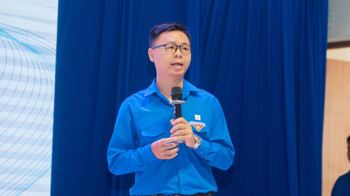 Thầy Lê Xuân Thân - Bí thư Đoàn Trường Đại học Sư phạm Kỹ thuật Thành phố Hồ Chí Minh. Ảnh: NVCC Báo cáo tham luận HN Tổng kết công tác Đoàn năm học 2022-2023.JPG