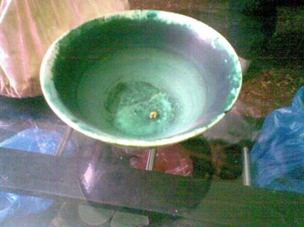 Bát đựng phẩm màu nhuộm cốm từ nhà bà Xuân (làng Vòng, Cầu Giấy, Hà Nội)