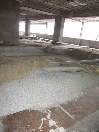 Cơi nới nhà 93 Lò Đúc: Cư dân bảo có, Cty Kinh Đô nói không ảnh 2 Cơi nới nhà 93 Lò Đúc: Cư dân bảo có, Cty Kinh Đô nói không ảnh 2