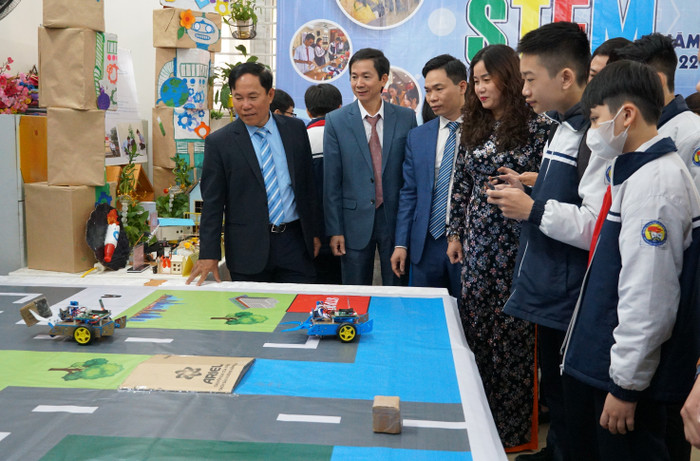 Ngành giáo dục quận Hồng Bàng chú trọng đầu tư cơ sở vật chất, xây dựng đội ngũ cốt cán nhằm nâng cao chất lượng giáo dục STEM. (Ảnh: Phạm Linh)