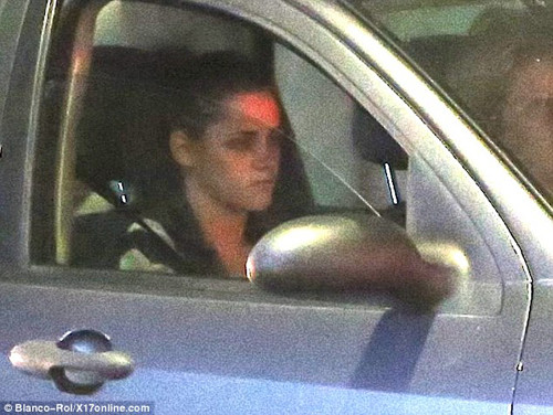 Kristen tỏ ra rất mệt mỏi sau trận cãi vã với bạn trai