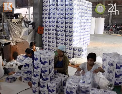 Rùng mình công nghệ sản xuất giấy ăn, Tin tức trong ngày, giay an, giay ve sinh, hoa chat, o nhiem moi truong, giay an ban, cong nghe san xuat giay an, tay trang giay, tin tuc, tin hay, vn