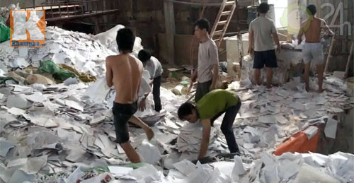 Rùng mình công nghệ sản xuất giấy ăn ảnh 3 Rùng mình công nghệ sản xuất giấy ăn, Tin tức trong ngày, giay an, giay ve sinh, hoa chat, o nhiem moi truong, giay an ban, cong nghe san xuat giay an, tay trang giay, tin tuc, tin hay, vn