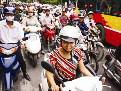 Đề án hạn chế xe cá nhân nhằm vào xe máy đang gây ra nhiều luồng ý kiến khác nhau. Ảnh: Hồng Vĩnh. Đề án hạn chế xe cá nhân nhằm vào xe máy đang gây ra nhiều luồng ý kiến khác nhau. Ảnh: Hồng Vĩnh
