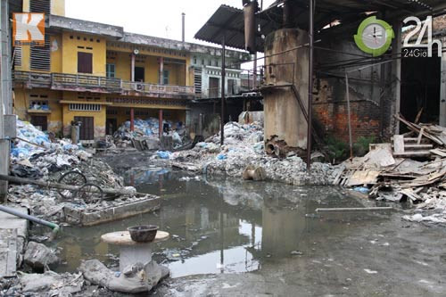 Rùng mình công nghệ sản xuất giấy ăn ảnh 2 Rùng mình công nghệ sản xuất giấy ăn, Tin tức trong ngày, giay an, giay ve sinh, hoa chat, o nhiem moi truong, giay an ban, cong nghe san xuat giay an, tay trang giay, tin tuc, tin hay, vn