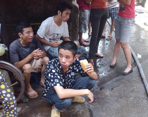 Hàng xóm không biết cụ 91 tuổi chết cháy, Tin tức trong ngày, chay tap the nha go, chay khu tap the, chay khu tap the ven song hong, chay nha, khu tap the nha go, khu tap the c8, khu tap the bo giao duc, chay khu tap the bo giao duc, chay lon o ha noi, bao, tin nhanh, tin hot, tin tuc, vn