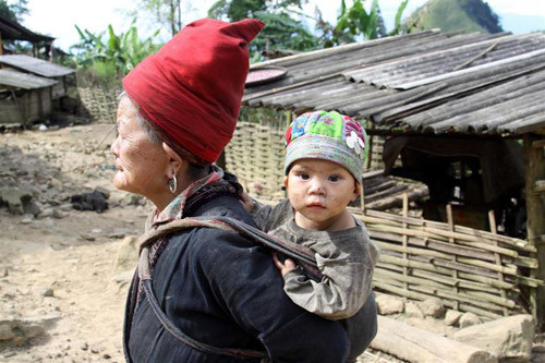 Hình ảnh trẻ em A Lù ghim chặt trong lòng tôi ảnh 1 Trăn trở trước những mùa đông ở A Lù