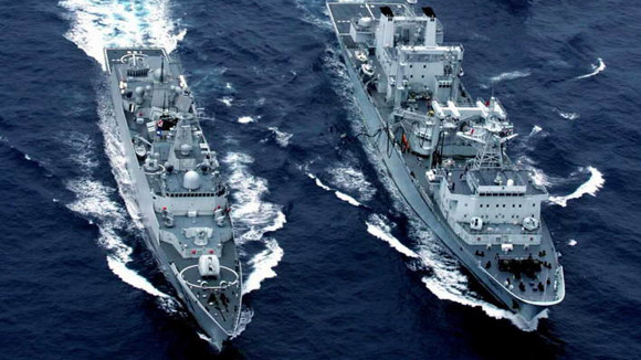 Tàu khu trục Type-052B của Trung Quốc. Tàu khu trục Type-052B của Trung Quốc.