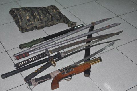 Ớn lạnh nhóm giết người với nhiều vũ khí nóng ảnh 2 Ớn lạnh nhóm giết người với nhiều vũ khí nóng, An ninh Xã hội, giet nguoi, nhom con do, tinh cam, bao, bao cong an, bao an ninh, vn