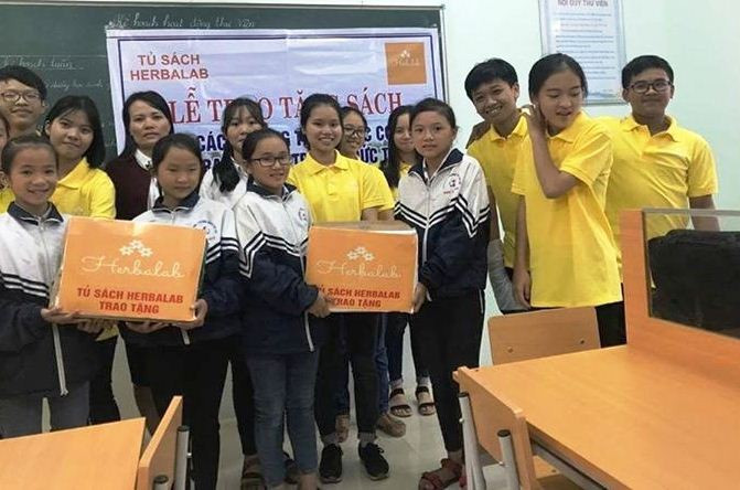 Dự án được thành lập với mục đích xây dựng tủ sách cho các em học sinh vùng khó. (Ảnh: NVCC) Dự án được thành lập với mục đích xây dựng tủ sách cho các em học sinh vùng khó. (Ảnh: NVCC)