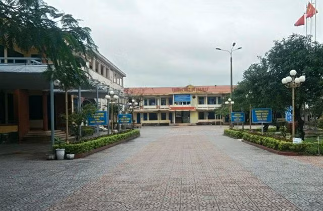 Phòng Giáo dục Đồng Hới nói Hiệu trưởng bị tố cáo là "nỗi đau" của trường Nam Lý ảnh 2