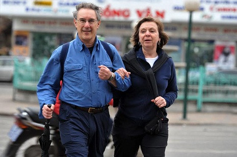 VinaPhone cho phép “nội địa hóa” tối đa cho thuê bao ngoại. VinaPhone cho phép “nội địa hóa” tối đa cho thuê bao ngoại.